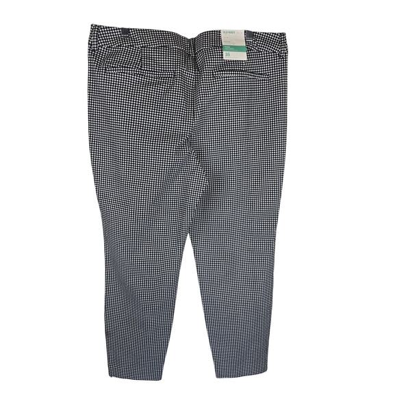 Old Navy Mid-Rise Pixie Black White Checkered Women's Pants 16 NWT - Picture 3 of 6